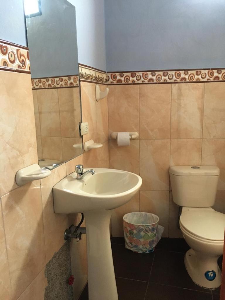Quédate Aquí Macas Esterno foto
